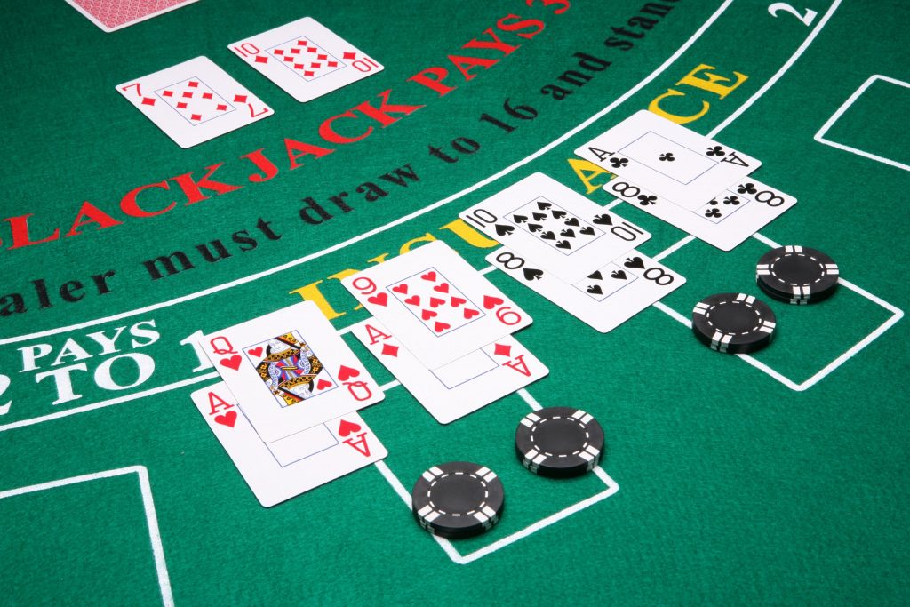 Elevating Your Game: Advanced Online Blackjack Strategies